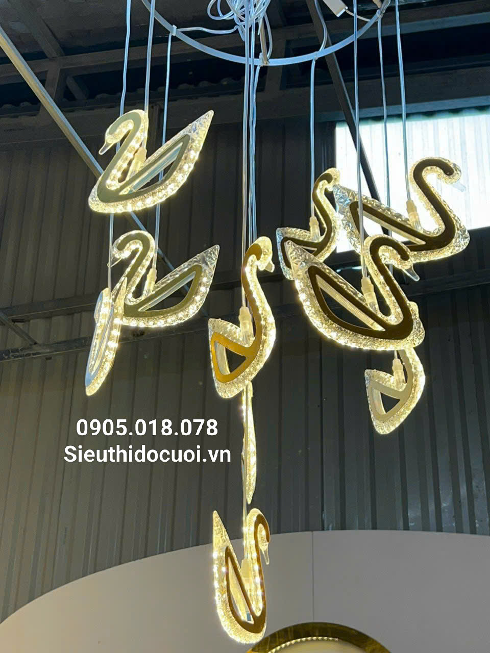 Đèn thả led đám cưới chim thiên nga