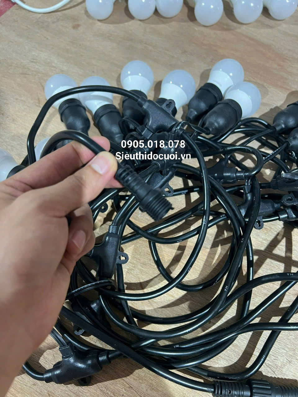 Dây đèn trang trí ngoài trời