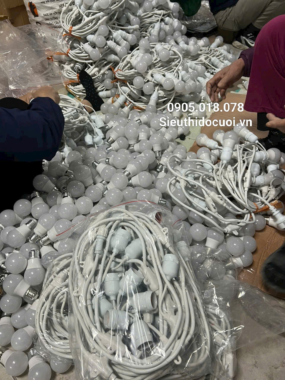 Dây đèn trang trí ngoài trời